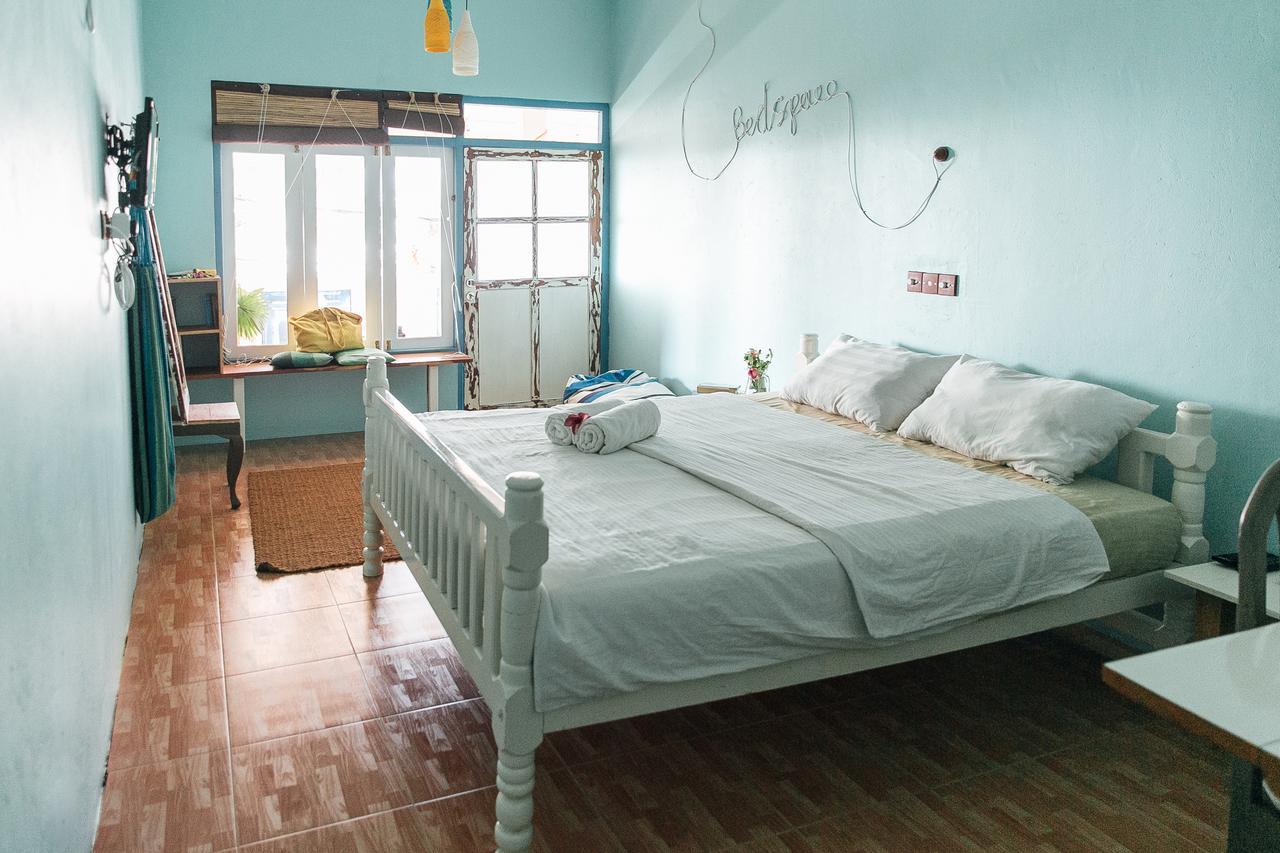 Bedspace Beach Hotel Unawatuna Ngoại thất bức ảnh