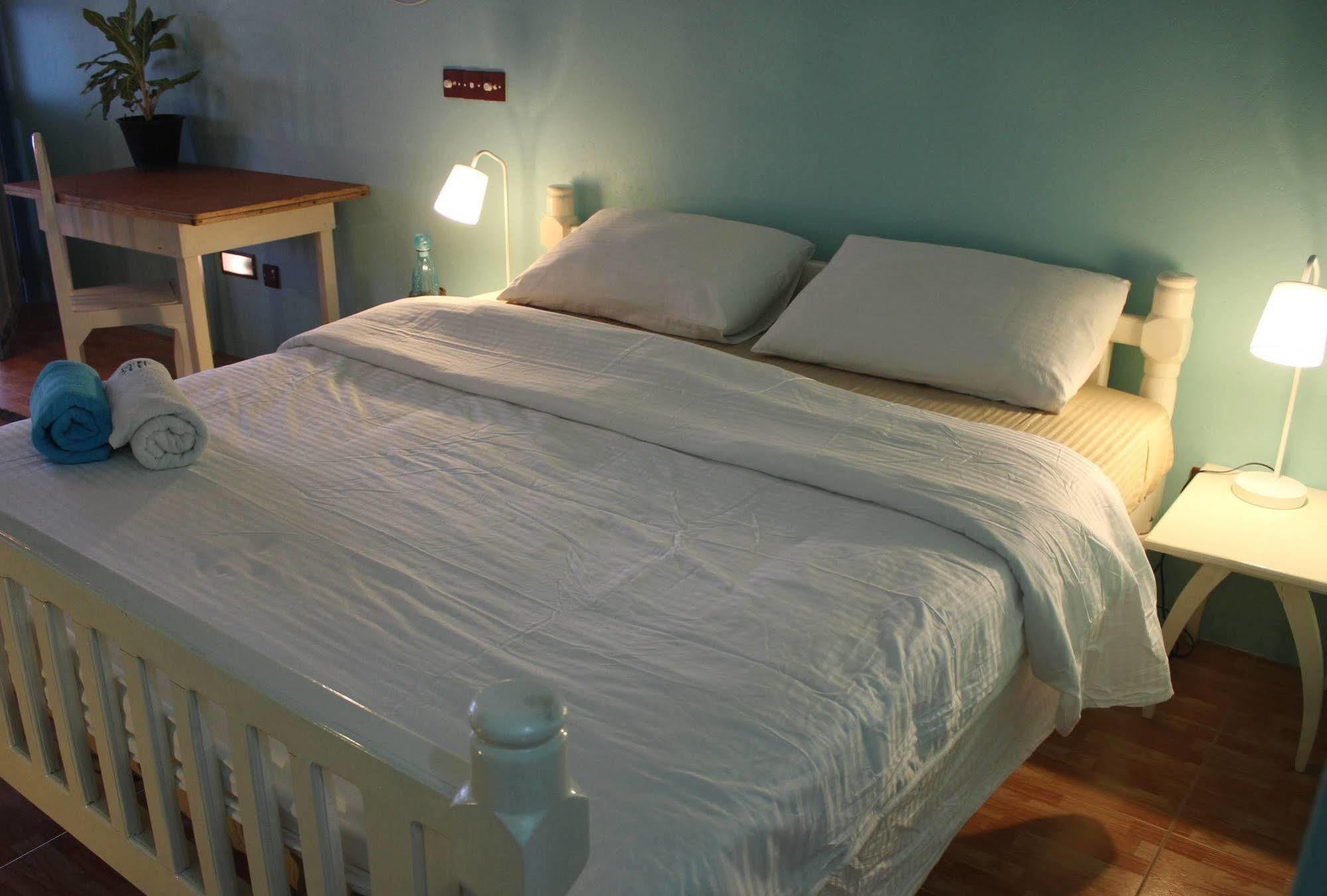 Bedspace Beach Hotel Unawatuna Ngoại thất bức ảnh